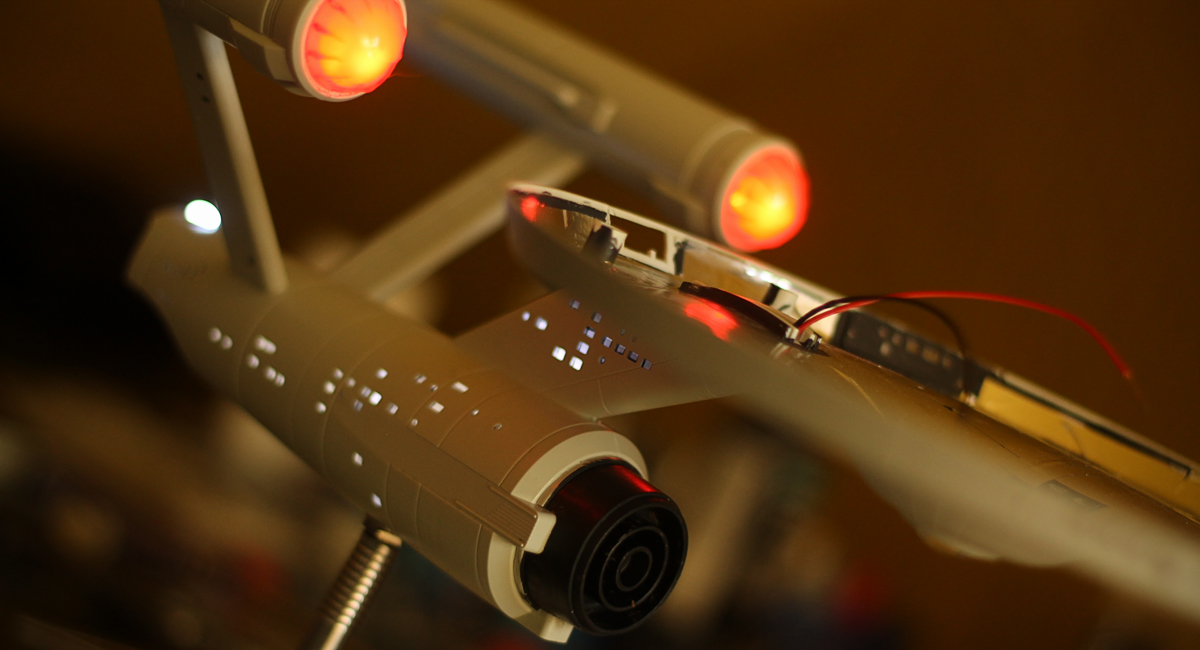 STAR TREK TOS Enterprise auf Ständer